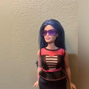 Barbie Fashionistas #27 Sweetheart Stripes Curvy